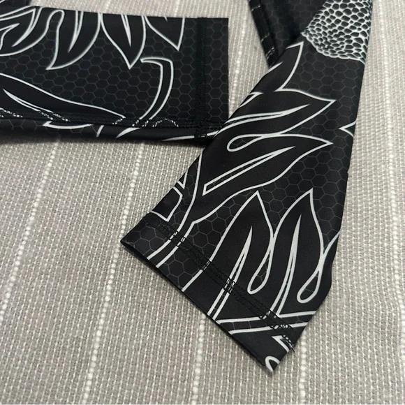 Oiwi ocean Ulu Wahine Compression
Leggings Hawaii print workout - Picture 3 of 8